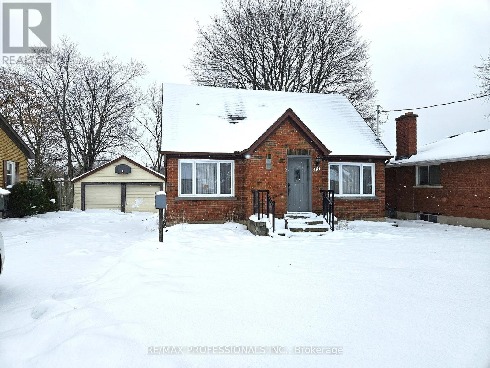 177 NINTH AVENUE, Kitchener, Ontario