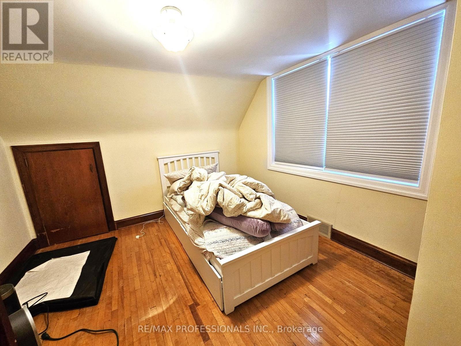 177 Ninth Avenue, Kitchener, Ontario  N2C 1S9 - Photo 10 - X12609224