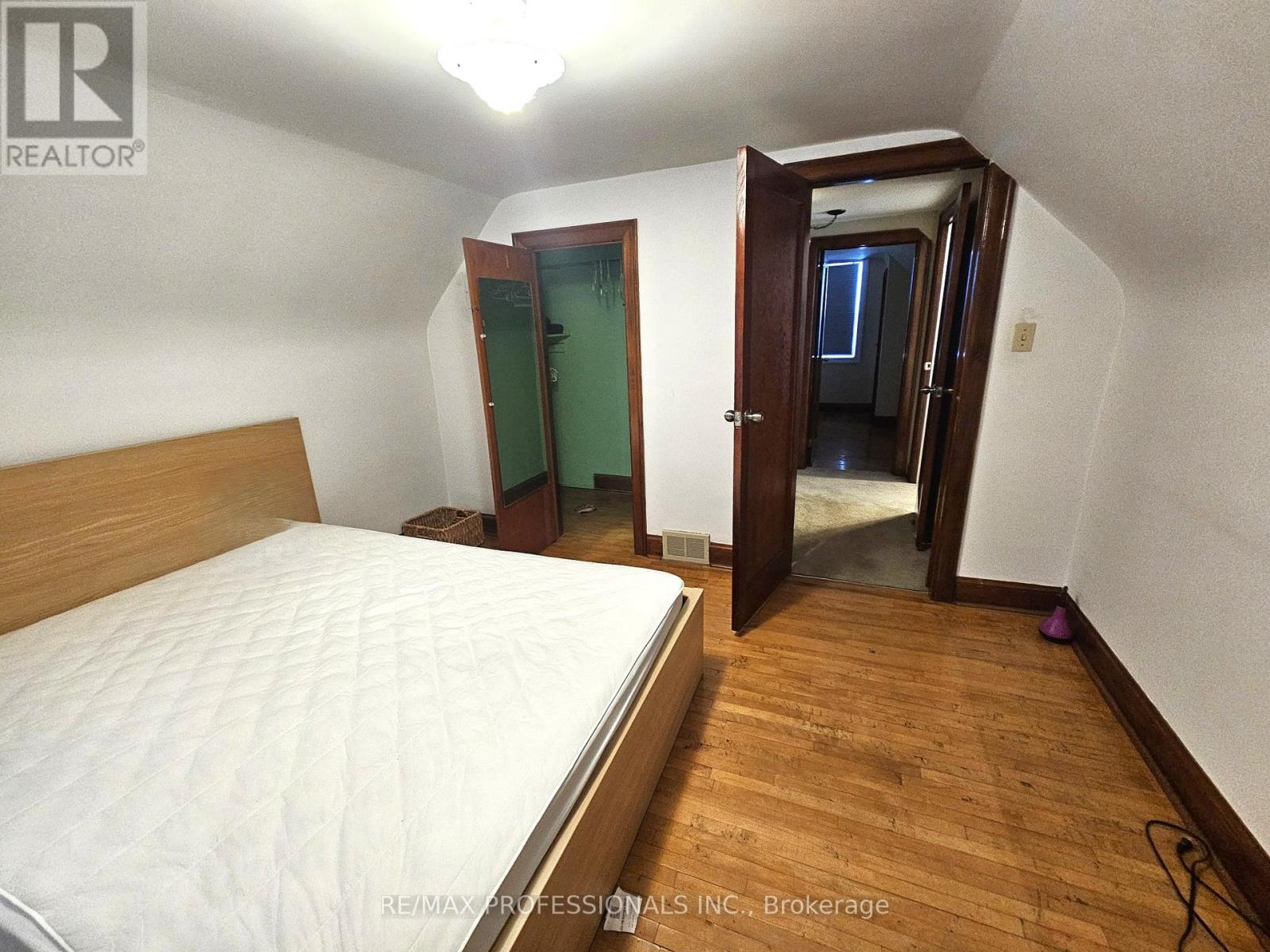 177 Ninth Avenue, Kitchener, Ontario  N2C 1S9 - Photo 12 - X12609224