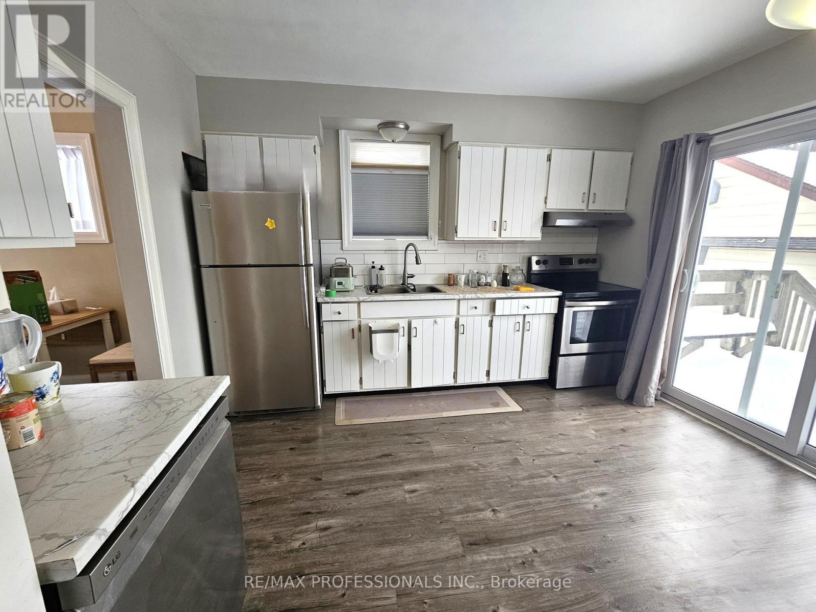 177 Ninth Avenue, Kitchener, Ontario  N2C 1S9 - Photo 5 - X12609224