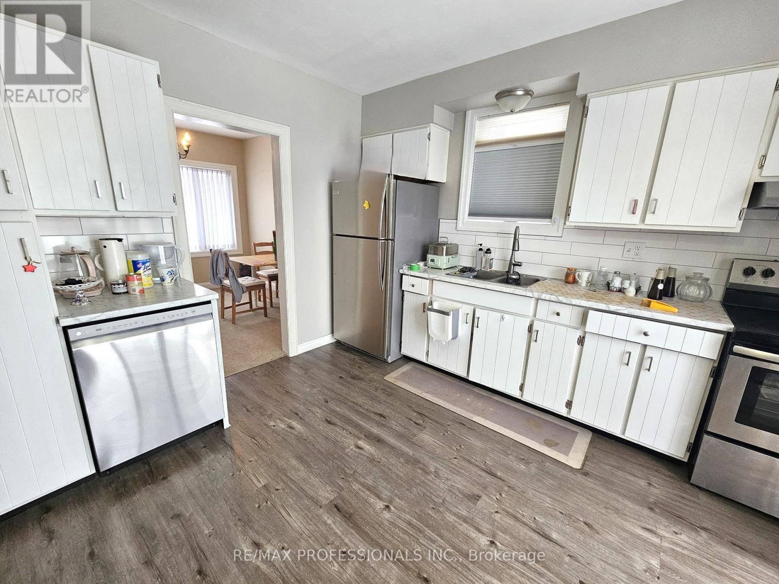 177 Ninth Avenue, Kitchener, Ontario  N2C 1S9 - Photo 6 - X12609224