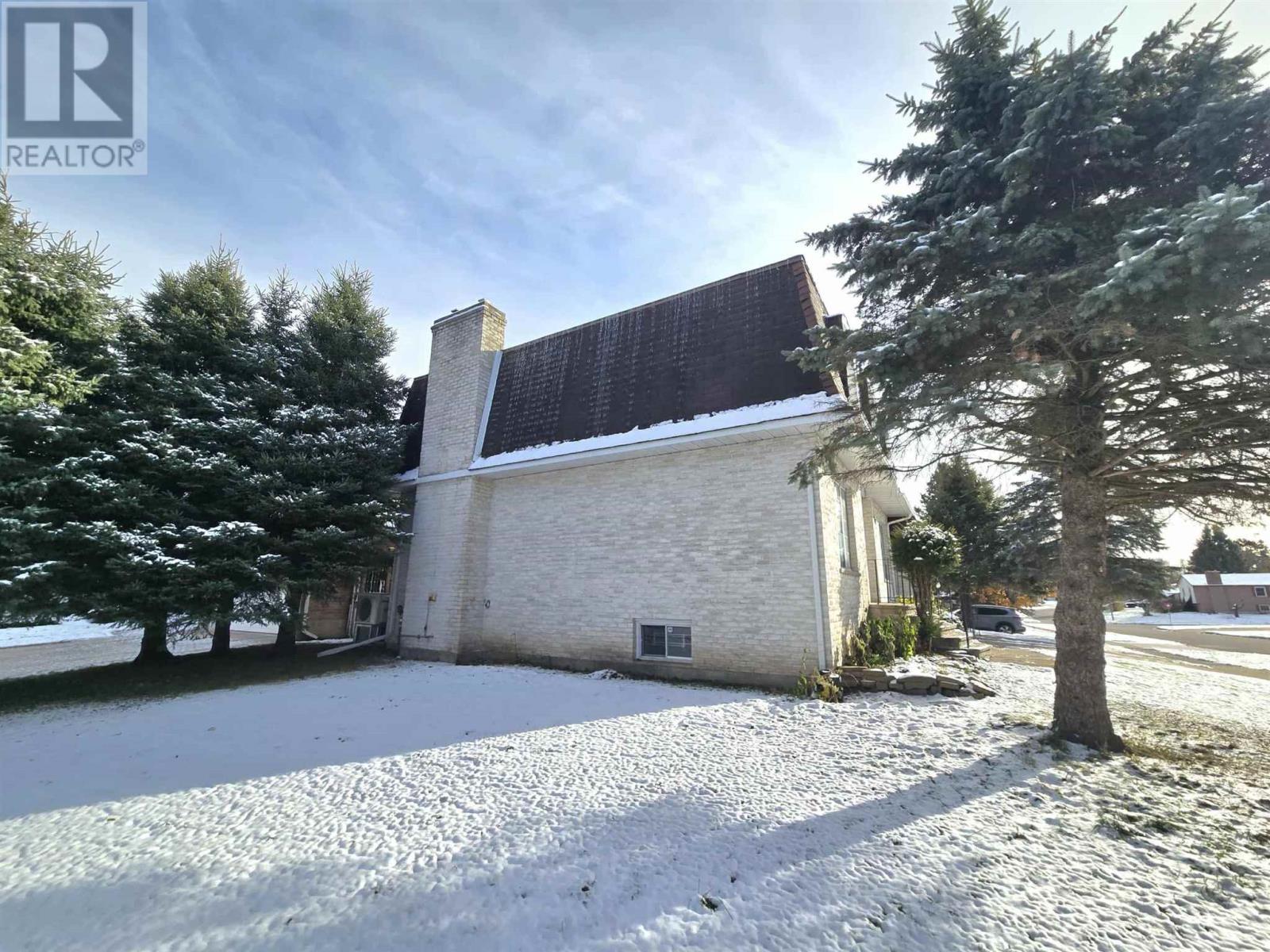 50 Caddy Ave, Sault Ste. Marie, Ontario  P6A 6H8 - Photo 8 - SM253231