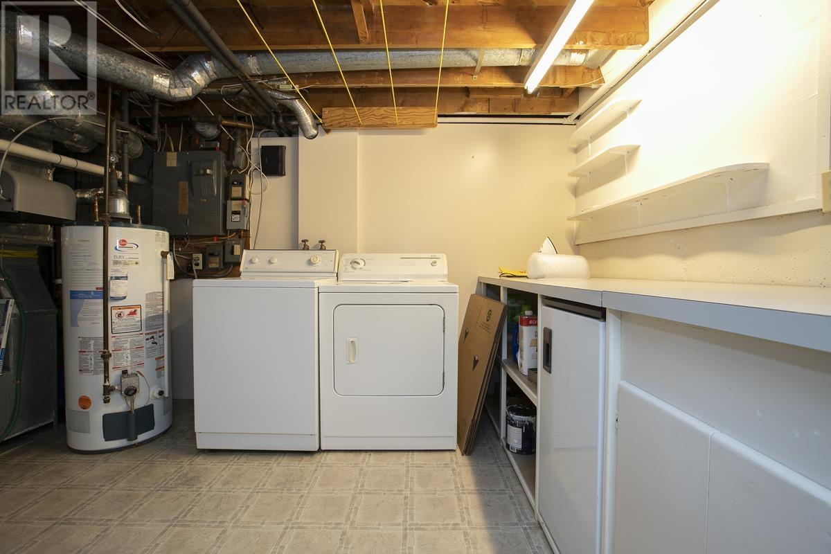 1377 Queen St, Sault Ste. Marie, Ontario  P6A 2G1 - Photo 47 - SM253322