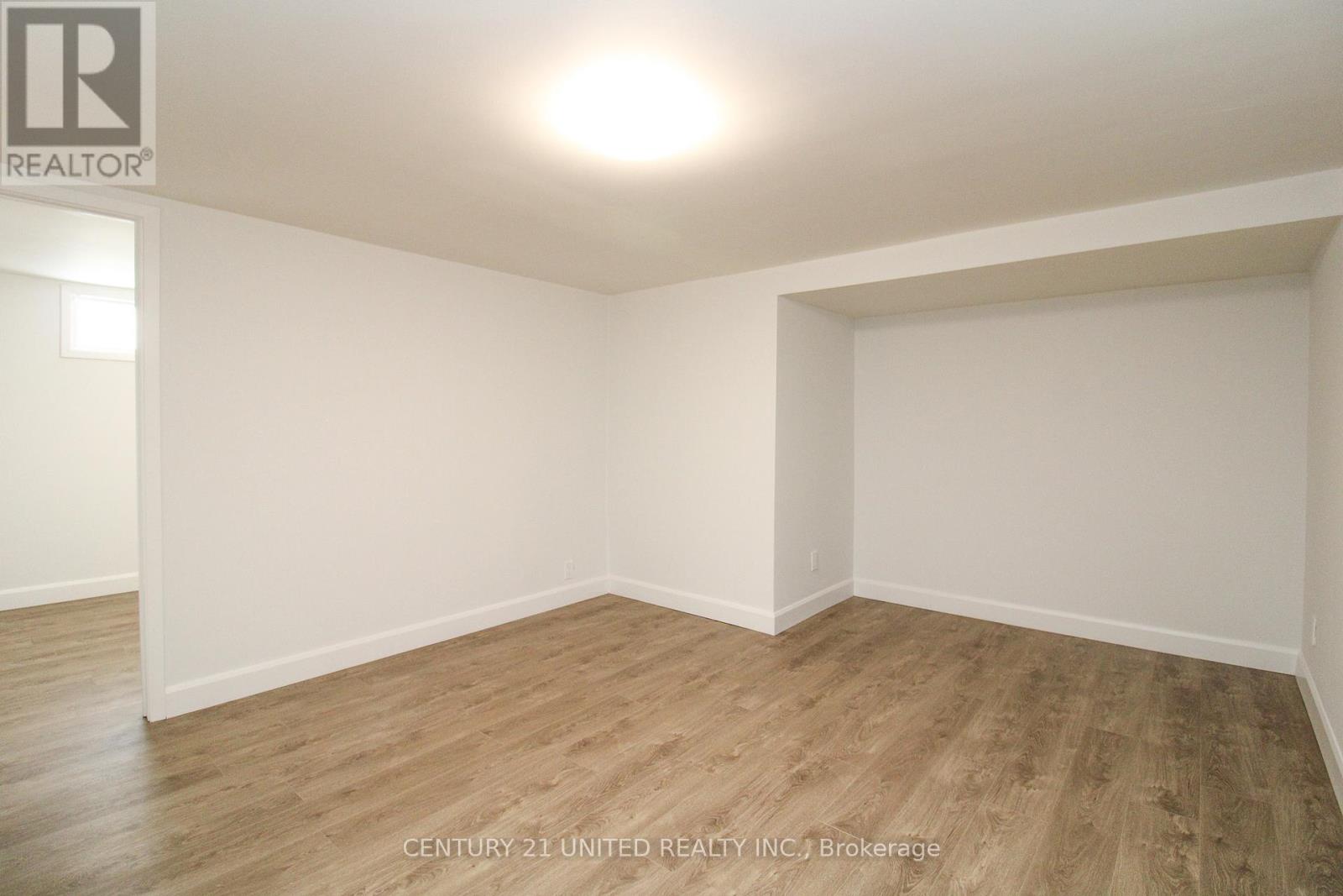 611 Asburnham Drive, Peterborough (Ashburnham Ward 4), Ontario  K9L 2A2 - Photo 30 - X12609276