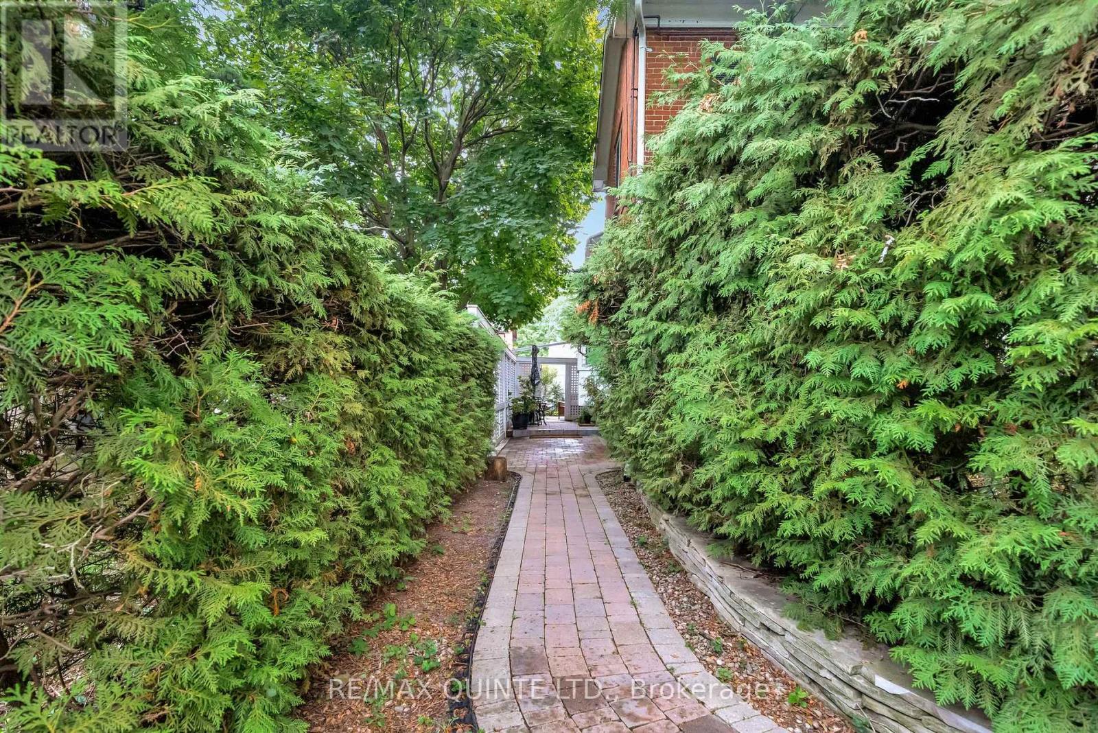 5 - 99 Bridge Street E, Belleville, Ontario  K8N 1M2 - Photo 33 - X12609286