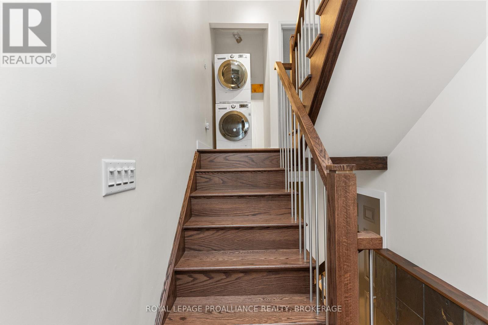 10 - 10 St Paul's Place, Kingston (West Of Sir John A. Blvd), Ontario  K7M 7S1 - Photo 18 - X12609248