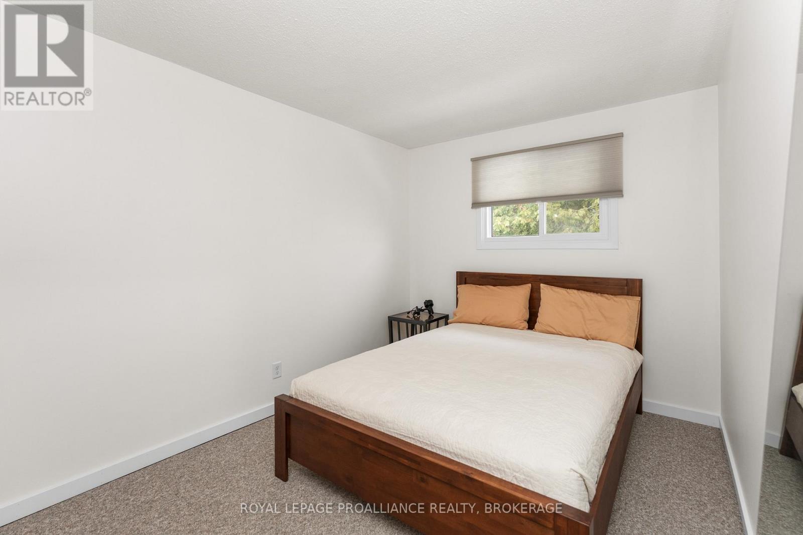 10 - 10 St Paul's Place, Kingston (West Of Sir John A. Blvd), Ontario  K7M 7S1 - Photo 29 - X12609248