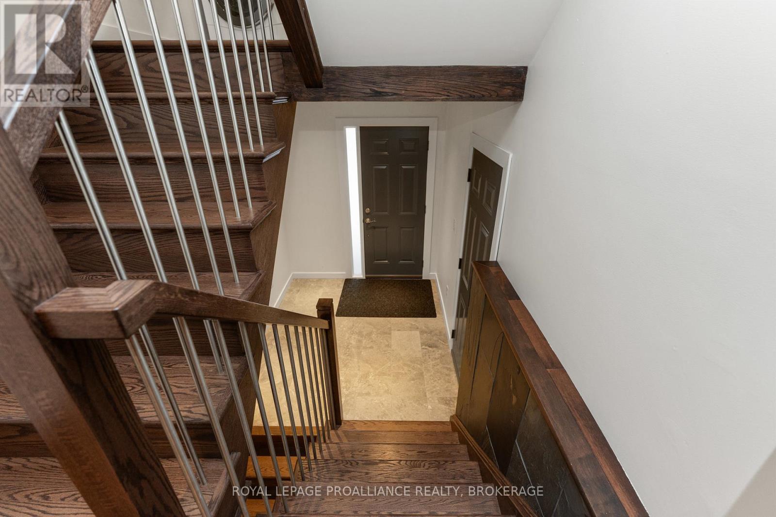 10 - 10 St Paul's Place, Kingston (West Of Sir John A. Blvd), Ontario  K7M 7S1 - Photo 31 - X12609248