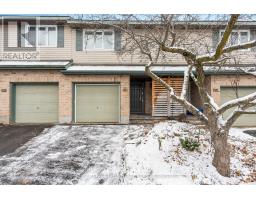 10 - 10 St Paul'S Place, Kingston (West Of Sir John A. Blvd), Ca