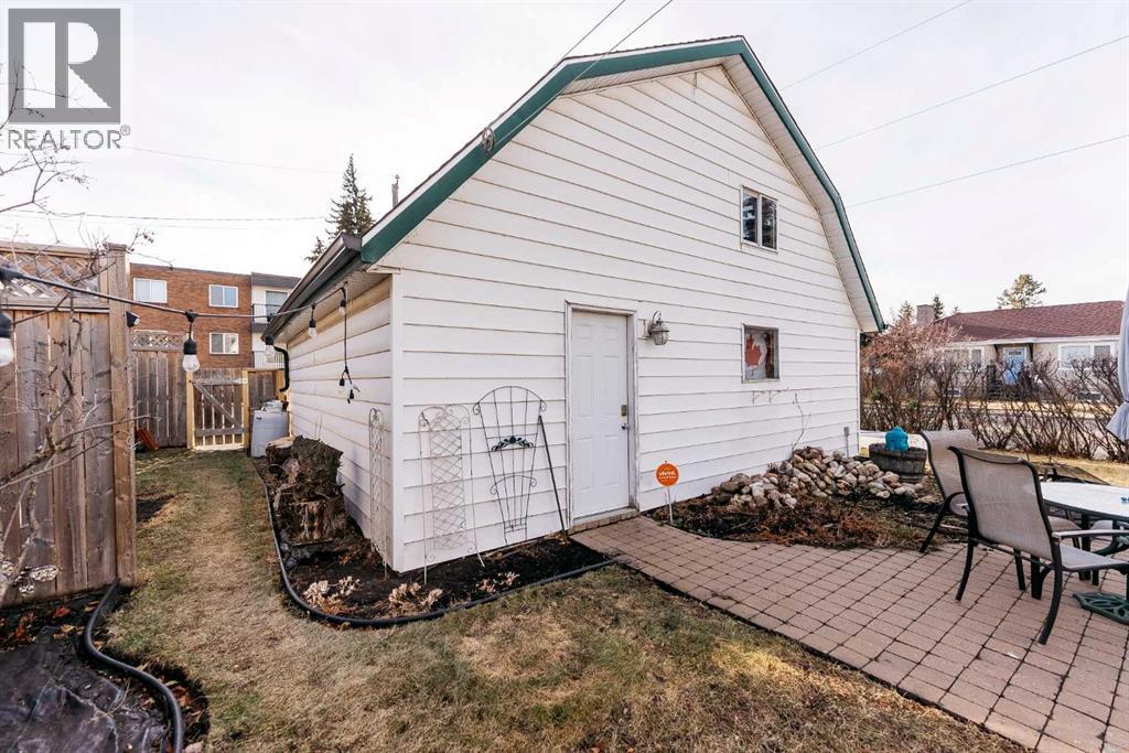 4217 51a Street, Red Deer, Alberta T4N 2B7 - Photo 32 - A2270318