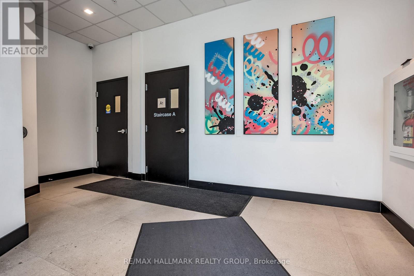 404 - 101 Pinhey Street N, Ottawa, Ontario  K1Y 1T7 - Photo 4 - X12609236