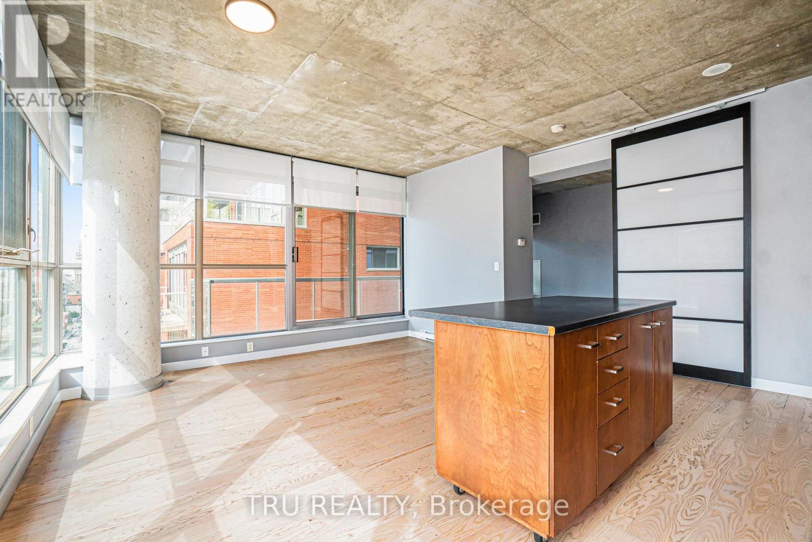 808 - 179 George Street, Ottawa, Ontario  K1N 1J8 - Photo 5 - X12609342