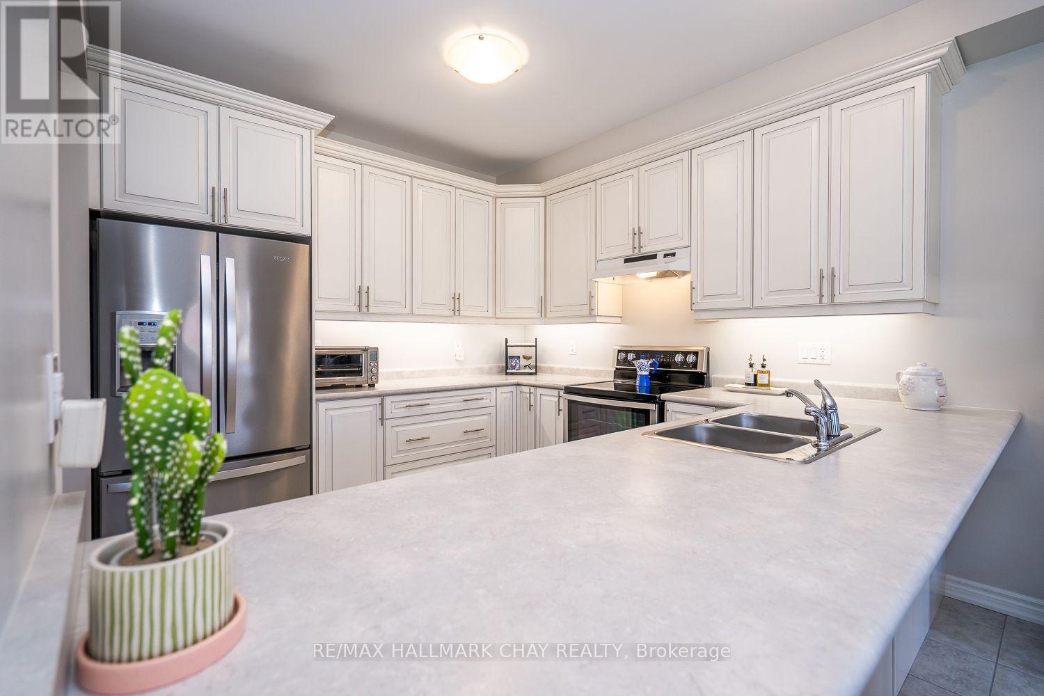 139 Knight Street, New Tecumseth, Ontario  L9R 0R5 - Photo 11 - N12489474