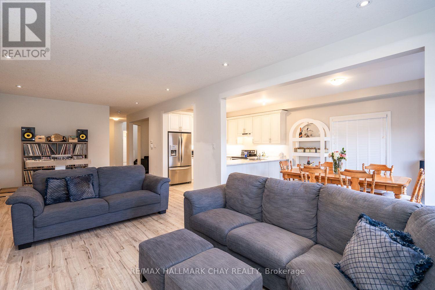 139 Knight Street, New Tecumseth, Ontario  L9R 0R5 - Photo 18 - N12489474