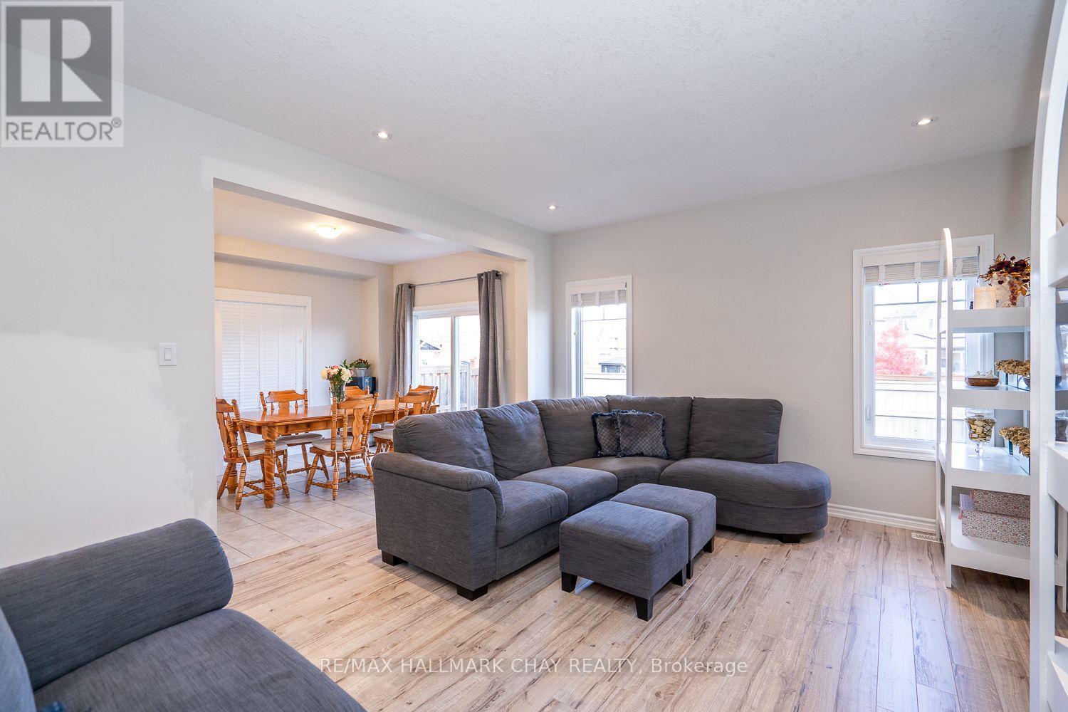 139 Knight Street, New Tecumseth, Ontario  L9R 0R5 - Photo 14 - N12489474