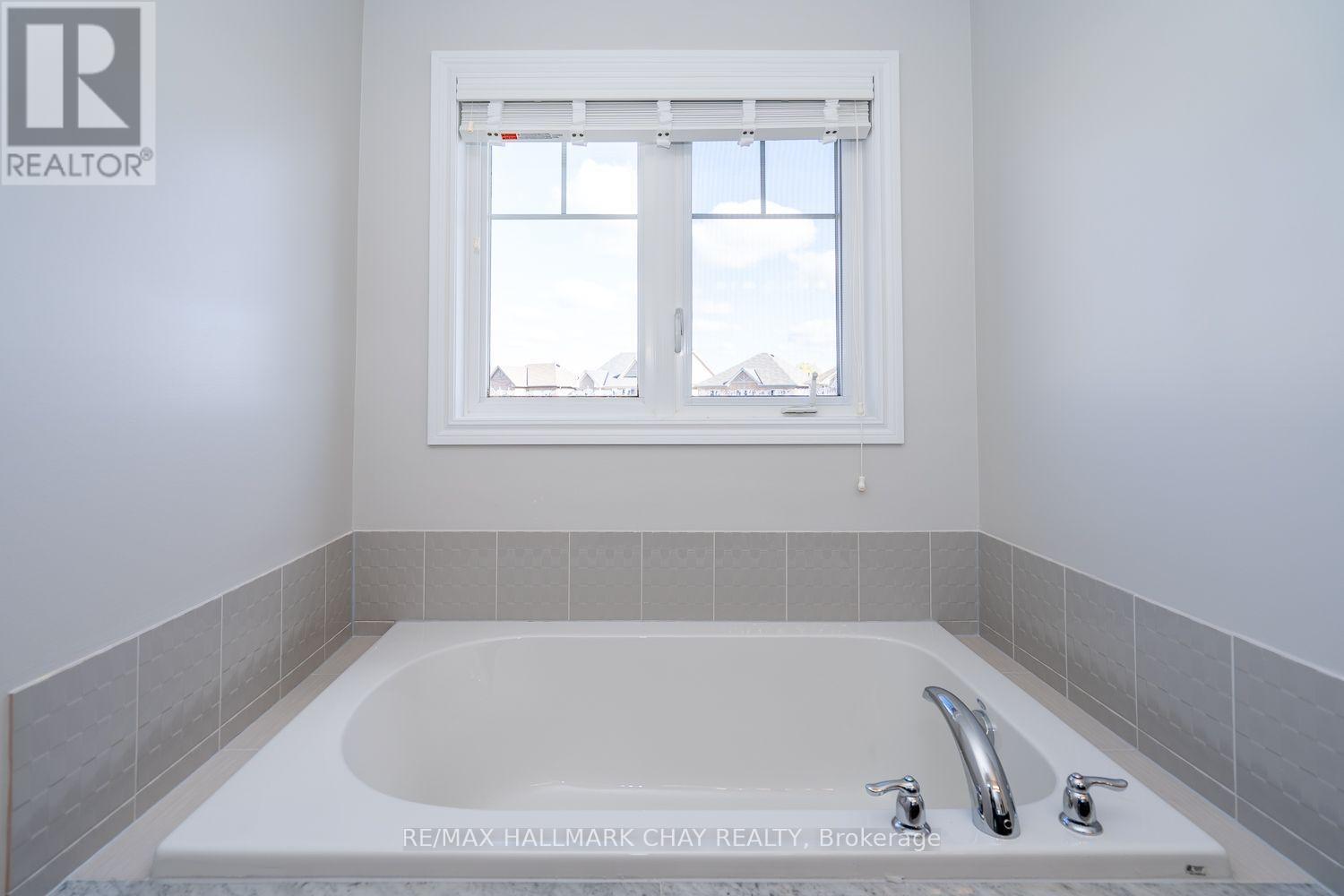 139 Knight Street, New Tecumseth, Ontario  L9R 0R5 - Photo 33 - N12489474