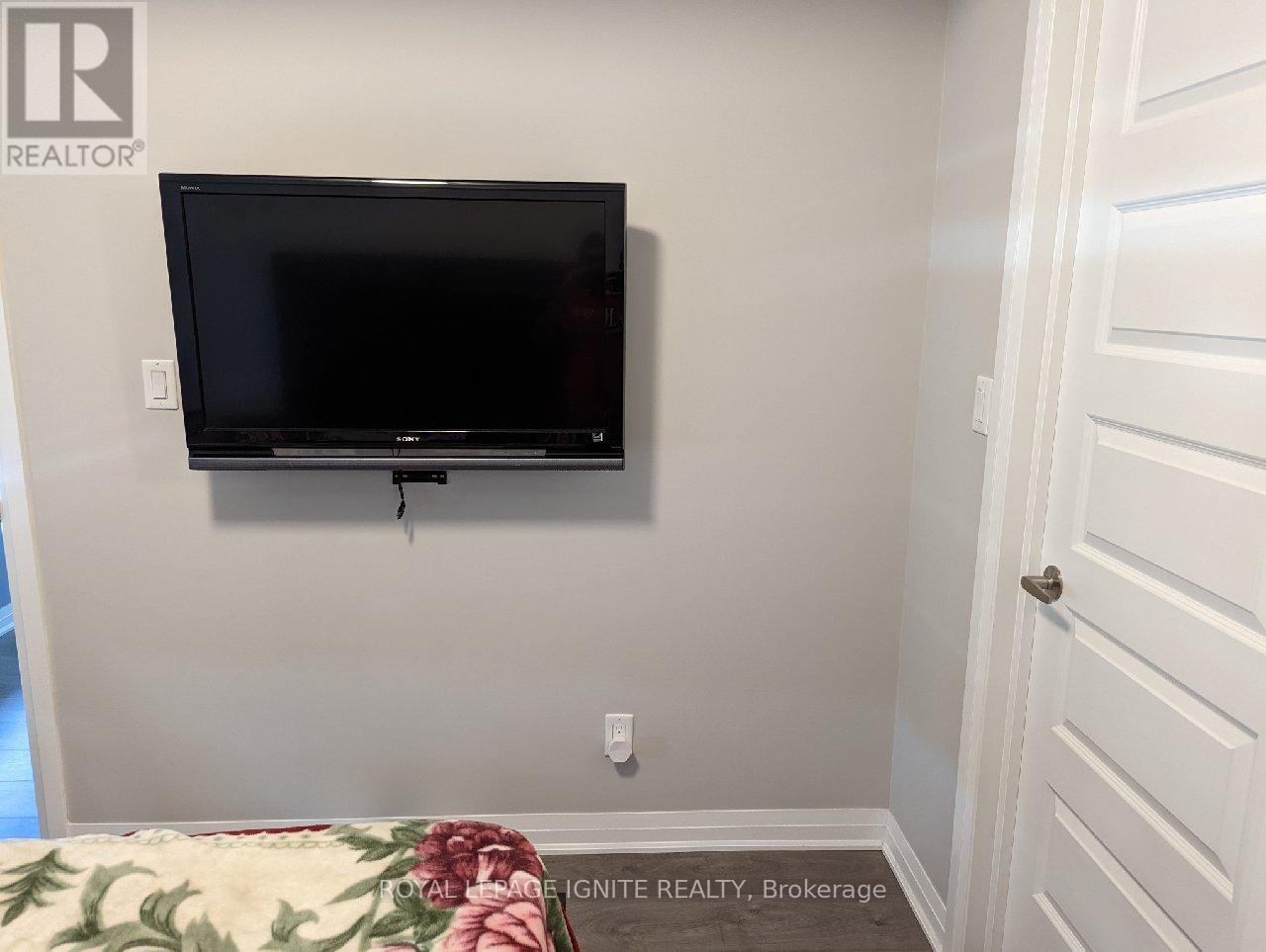 314 - 2 Adam Sellers Street, Markham (Cornell), Ontario  L6B 1P2 - Photo 8 - N12605298