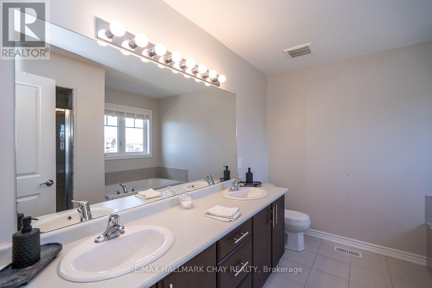 139 Knight Street, New Tecumseth, Ontario  L9R 0R5 - Photo 30 - N12489474