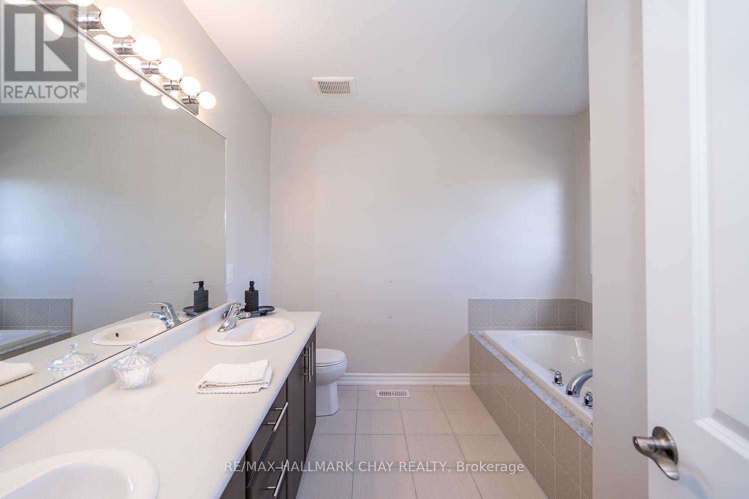 139 Knight Street, New Tecumseth, Ontario  L9R 0R5 - Photo 31 - N12489474