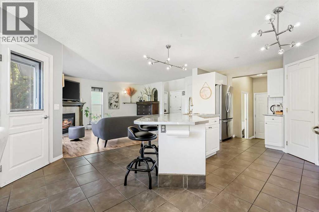 248 Douglas Ridge Green Se, Calgary, Alberta T2Z 2T4 - Photo 10 - A2265204