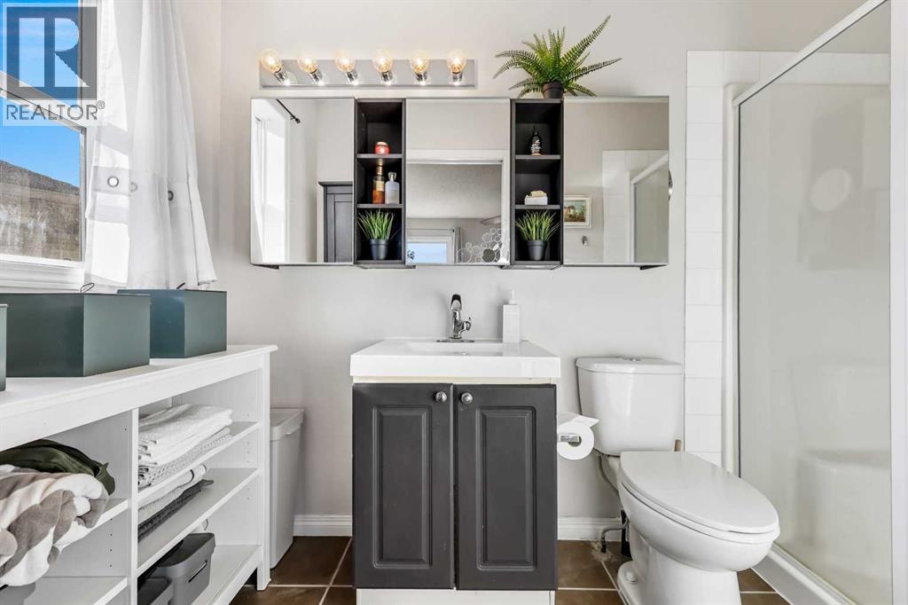 248 Douglas Ridge Green Se, Calgary, Alberta T2Z 2T4 - Photo 20 - A2265204