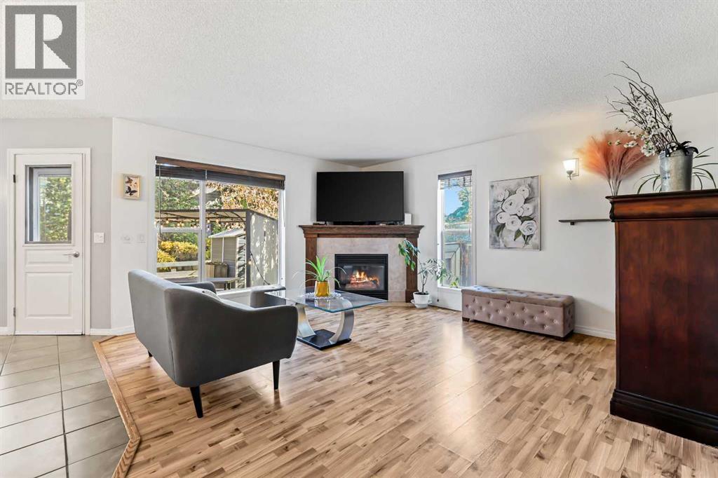 248 Douglas Ridge Green Se, Calgary, Alberta T2Z 2T4 - Photo 6 - A2265204