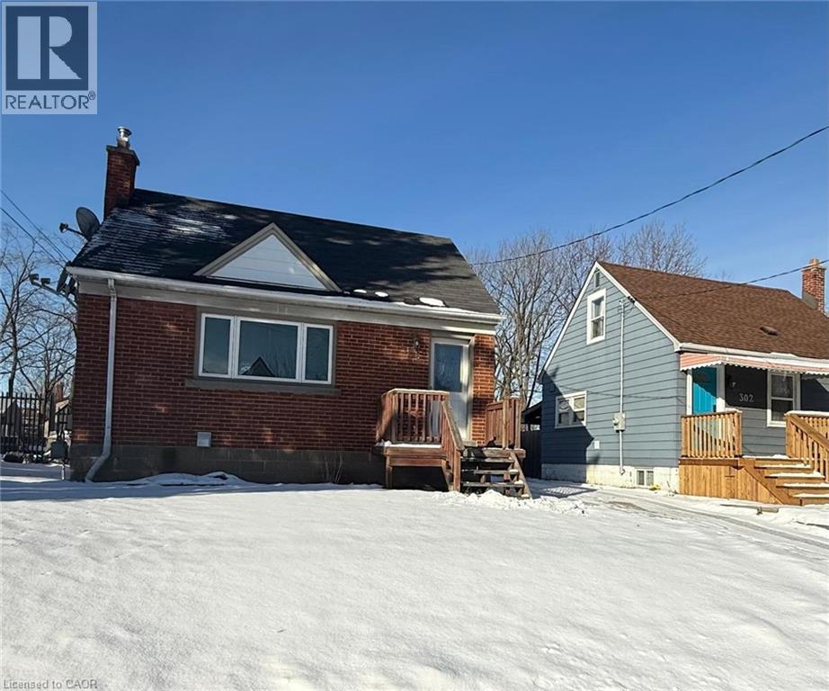 306 East 22nd Street, Hamilton, Ontario  L8V 2W1 - Photo 1 - 40792520