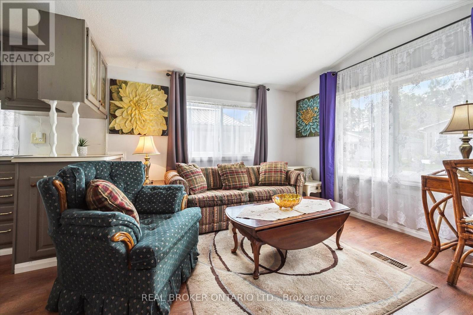 445 Pine Pass, Centre Wellington, Ontario  N1M 2W5 - Photo 6 - X12375844