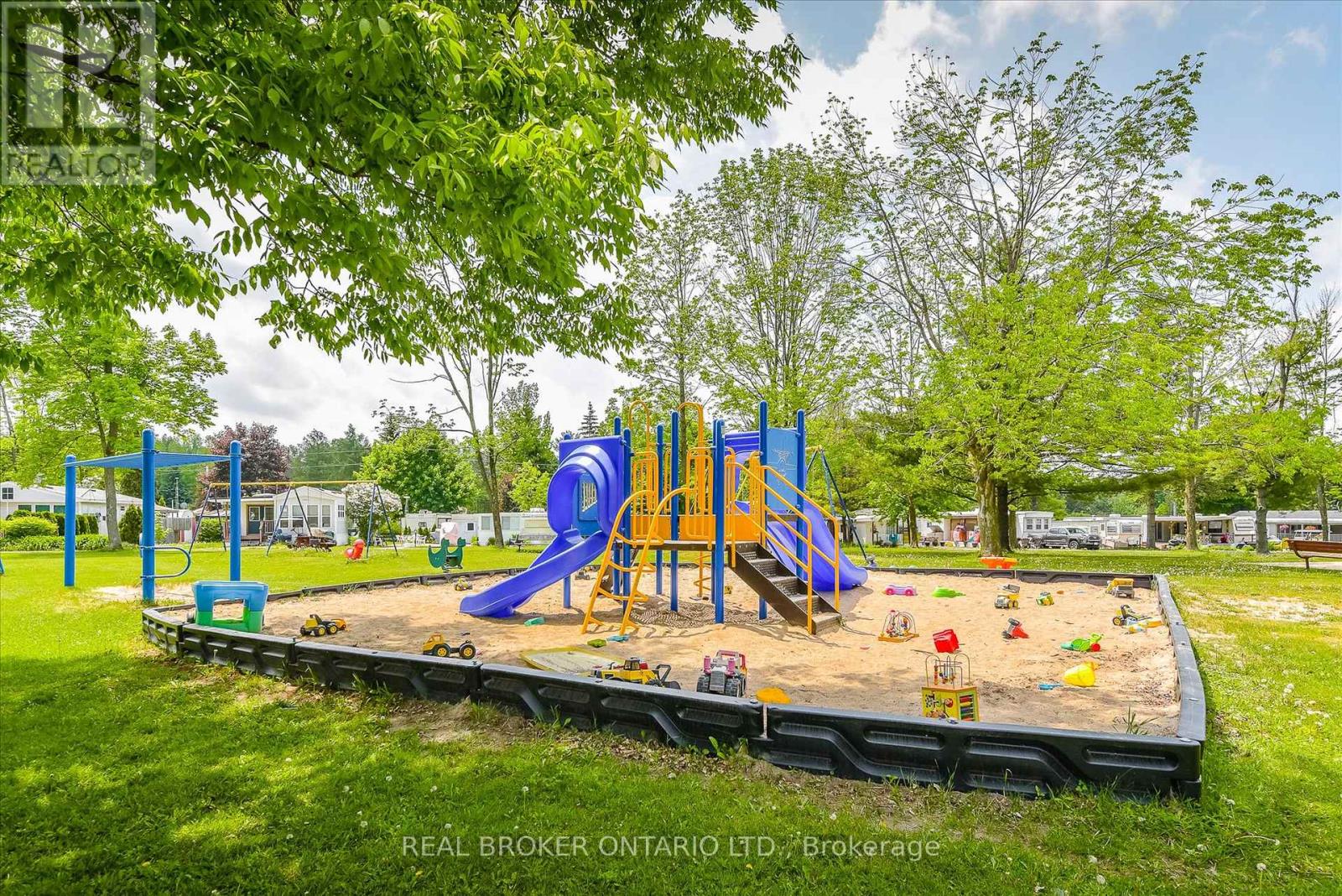 445 Pine Pass, Centre Wellington, Ontario  N1M 2W5 - Photo 23 - X12375844