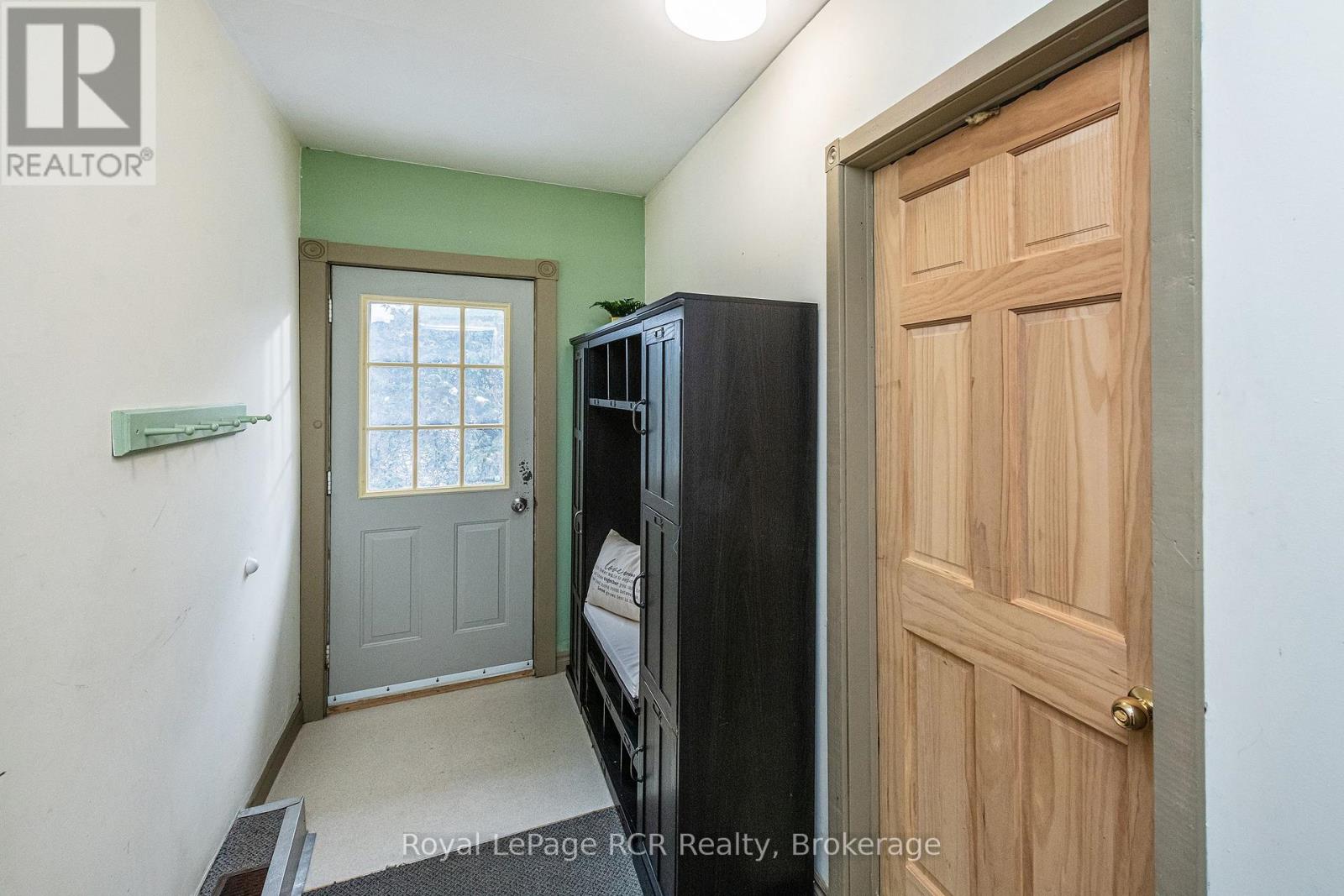 37 Centre Street, Orangeville, Ontario L9W 2X3 - Photo 12 - W12609274