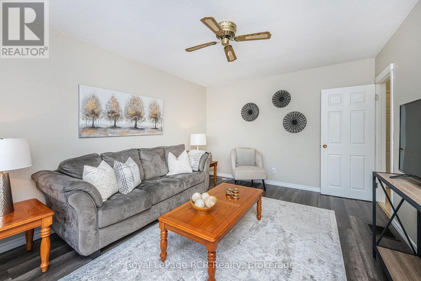 37 Centre Street, Orangeville, Ontario L9W 2X3 - Photo 14 - W12609274