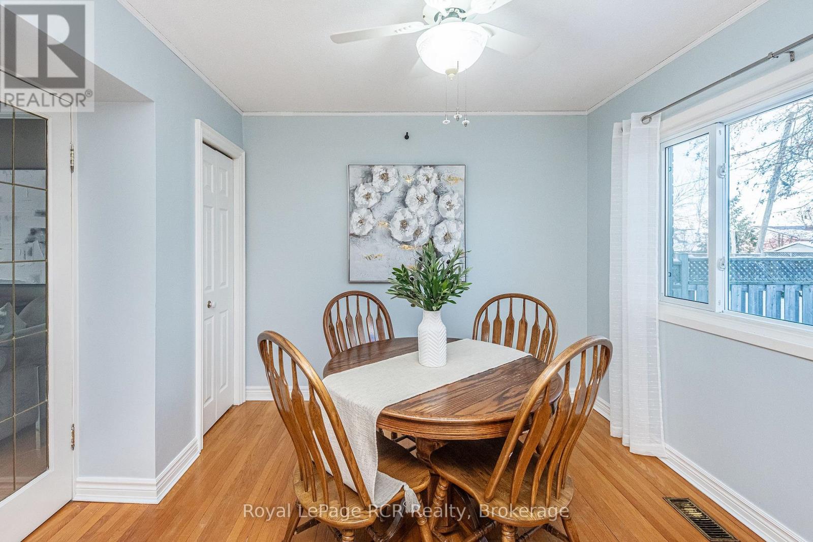 37 Centre Street, Orangeville, Ontario L9W 2X3 - Photo 7 - W12609274