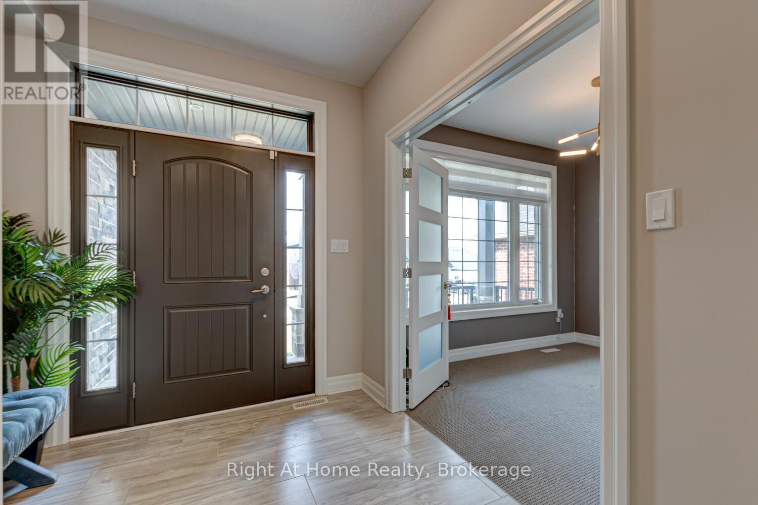 1038 Trailsway Avenue, London South, Ontario  N6K 0J2 - Photo 5 - X12552006