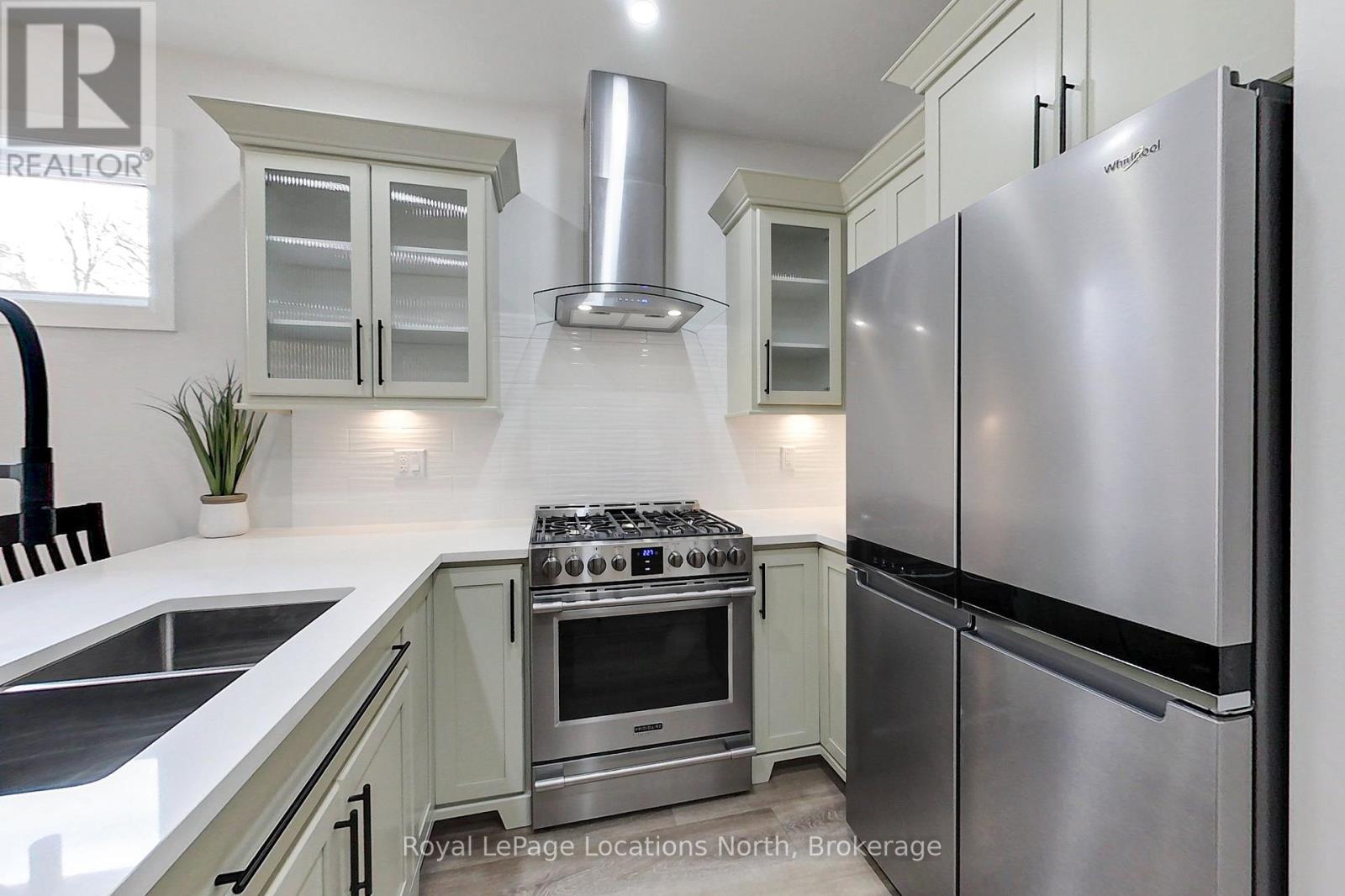 145 Boucher Street E, Meaford, Ontario N4L 1B7 - Photo 8 - X12609262