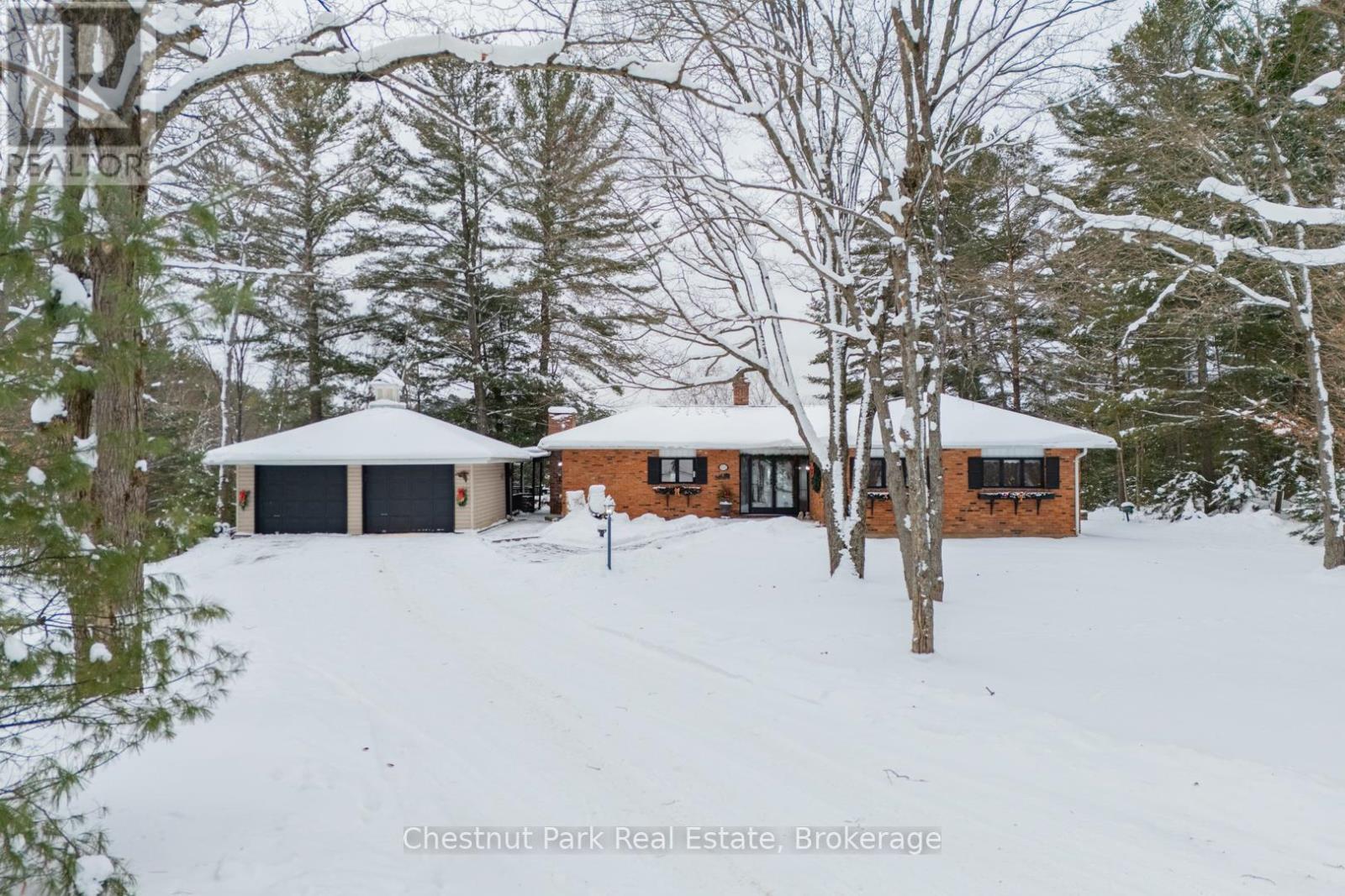 652 NORTH WASEOSA LAKE ROAD, Huntsville, Ontario