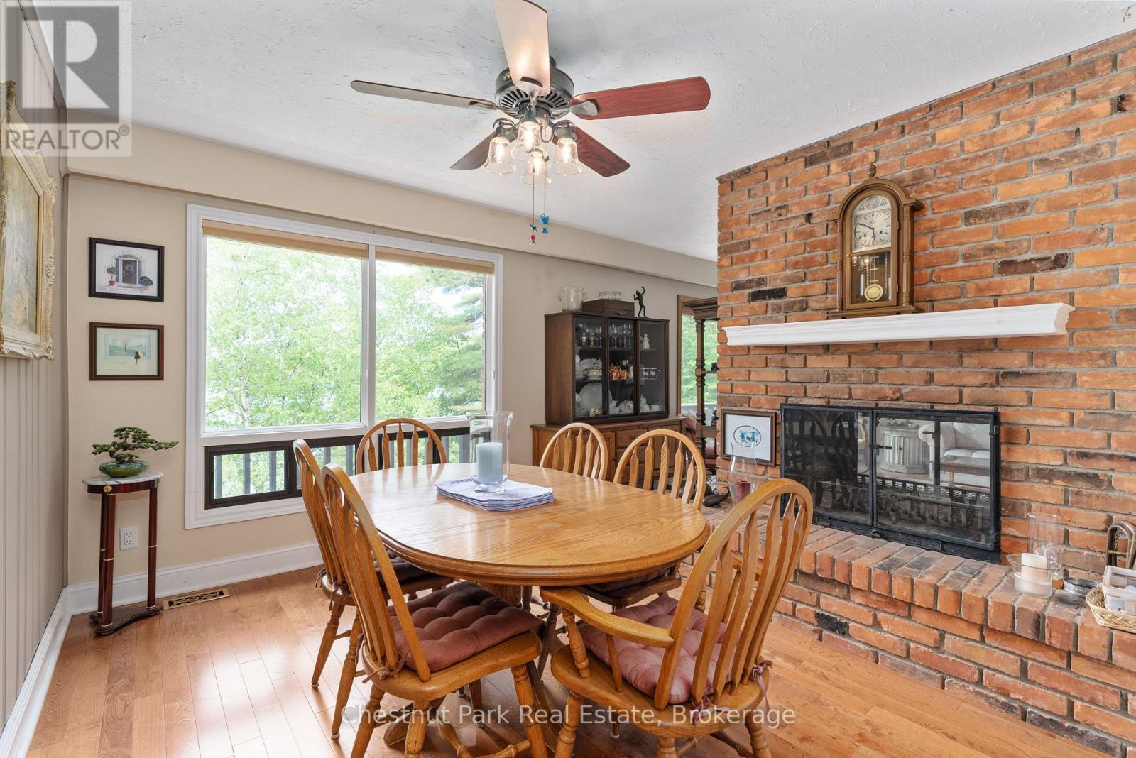 652 North Waseosa Lake Road, Huntsville, Ontario P1H 2J4 - Photo 5 - X12609340