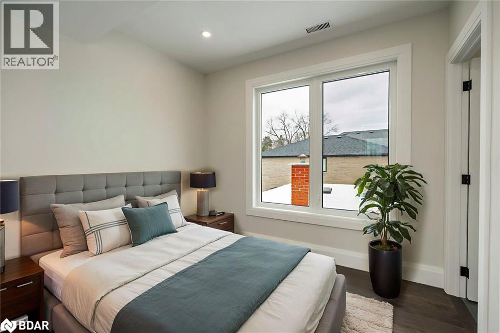 18 Bellman Avenue, Toronto, Ontario  M8W 4A3 - Photo 12 - 40792351