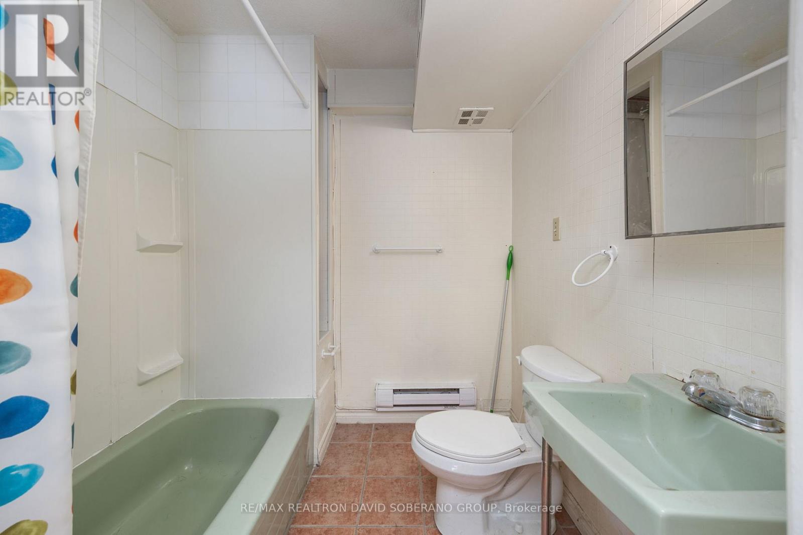 112 York Downs Drive, Toronto, Ontario  M3H 2G7 - Photo 28 - C12609298