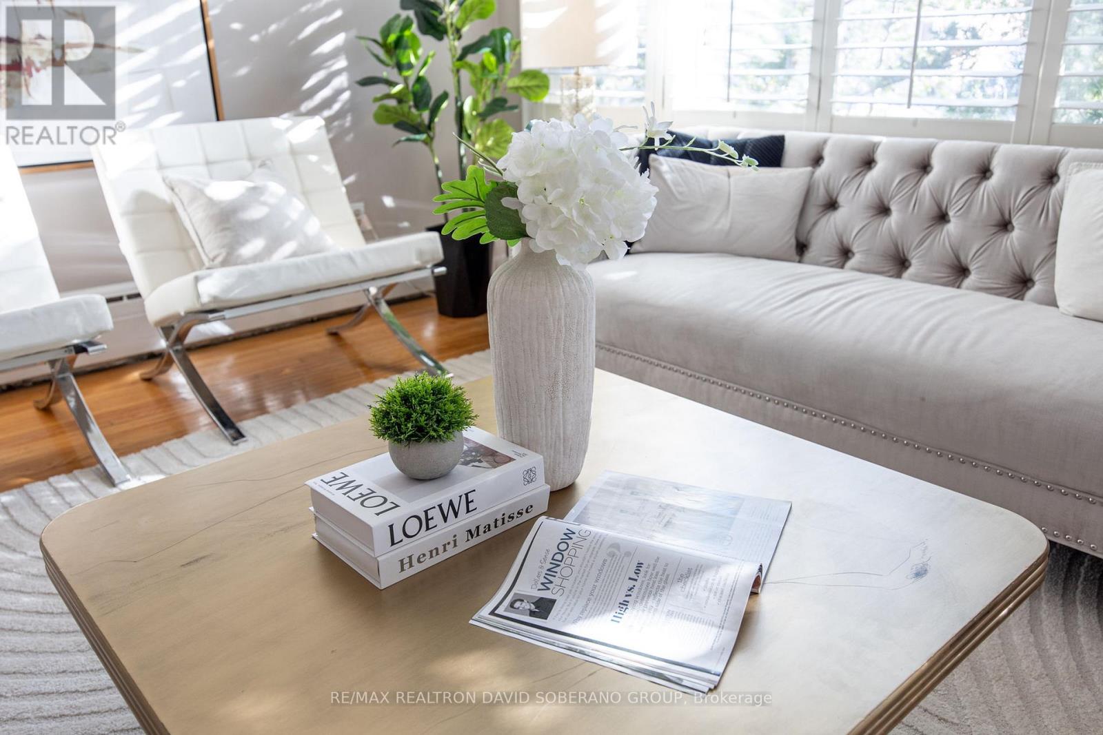 112 York Downs Drive, Toronto, Ontario  M3H 2G7 - Photo 8 - C12609298