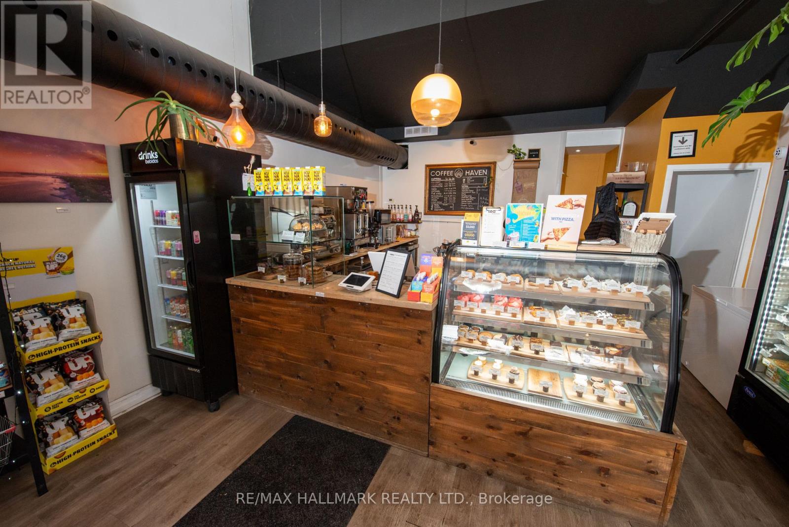 2256 Queen Street E, Toronto, Ontario  M4E 1G2 - Photo 7 - E12609304