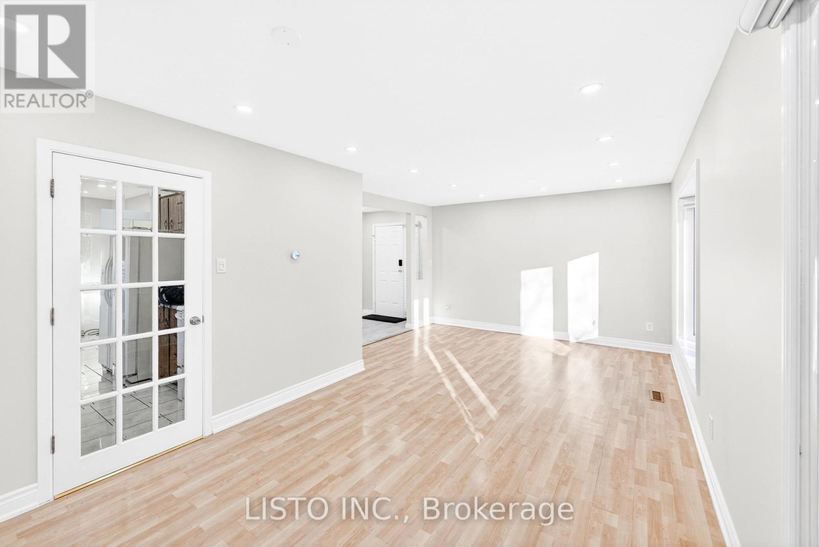 138 John Tabor Trail, Toronto (Malvern), Ontario  M1B 2V2 - Photo 7 - E12609308