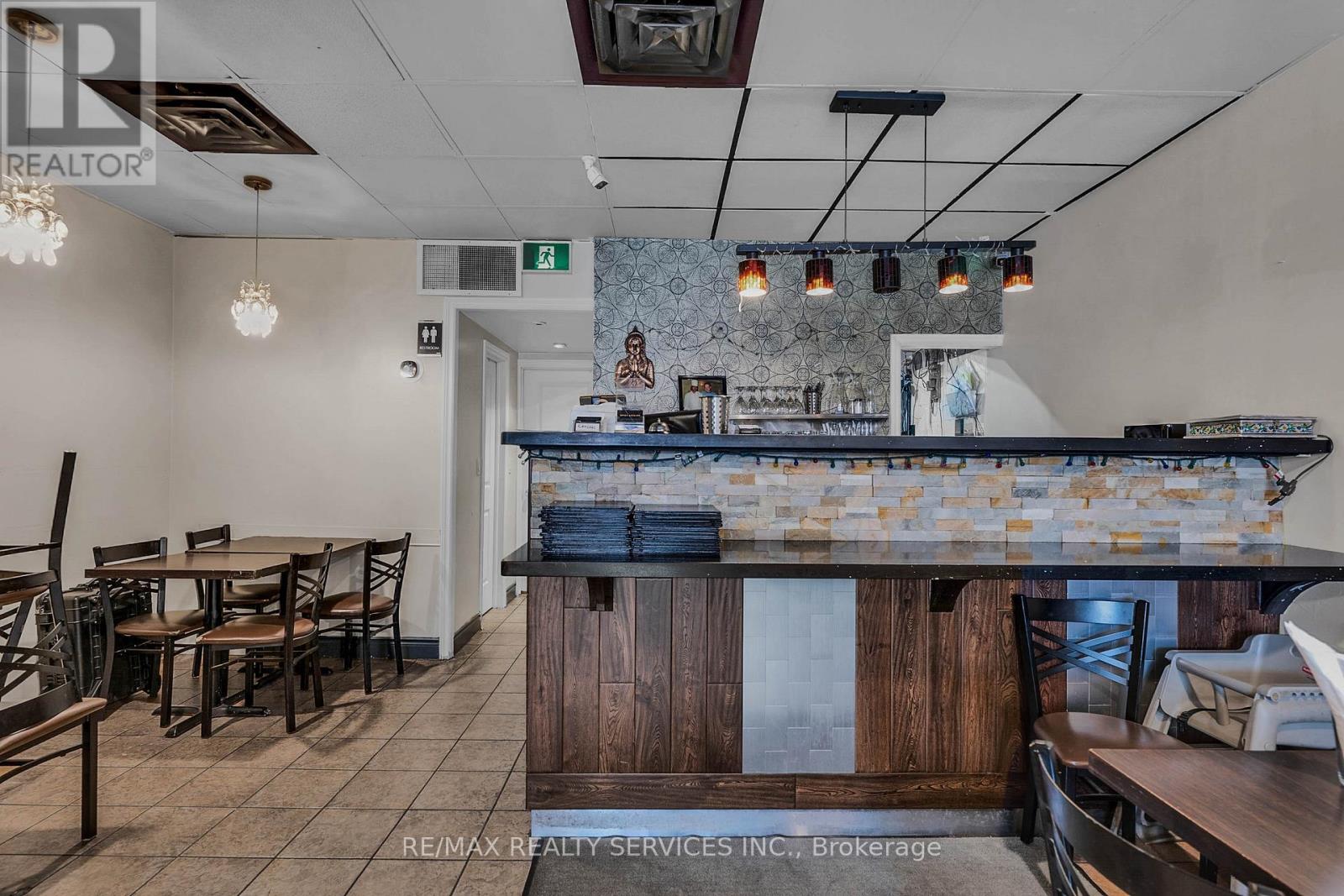 84 King Street, Oshawa, Ontario  L1H 8W7 - Photo 7 - E12609322