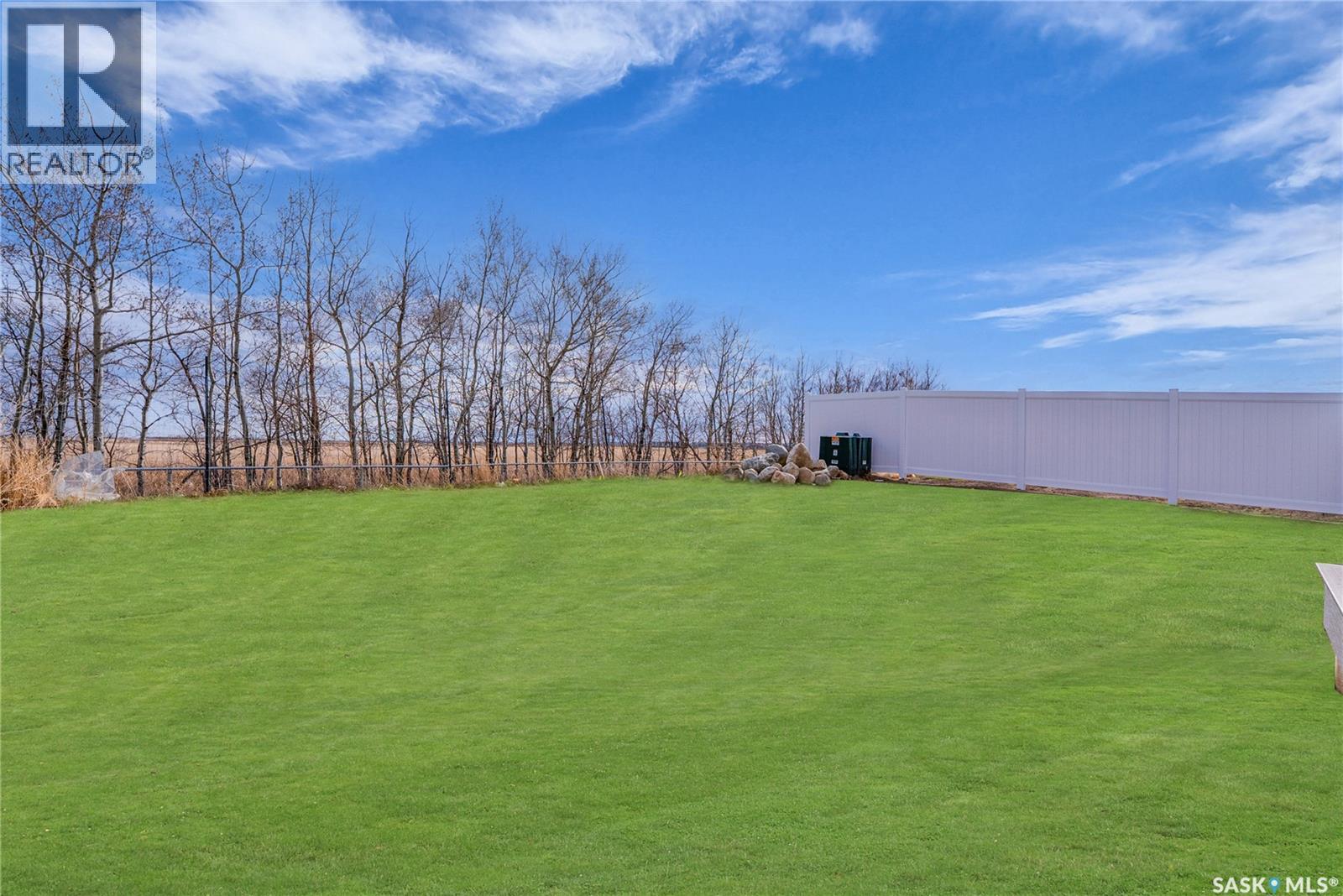 428 Woolf Bend, Saskatoon, Saskatchewan  S7W 1E5 - Photo 49 - SK019250