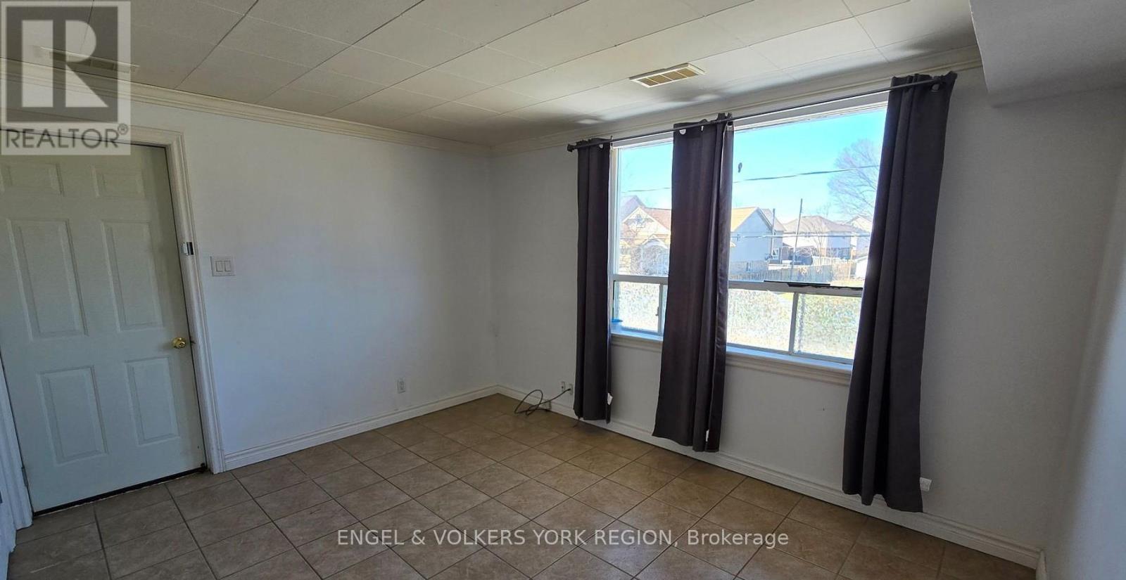 2 - 41 Essa Road S, New Tecumseth, Ontario  L9R 1N6 - Photo 2 - N12609280