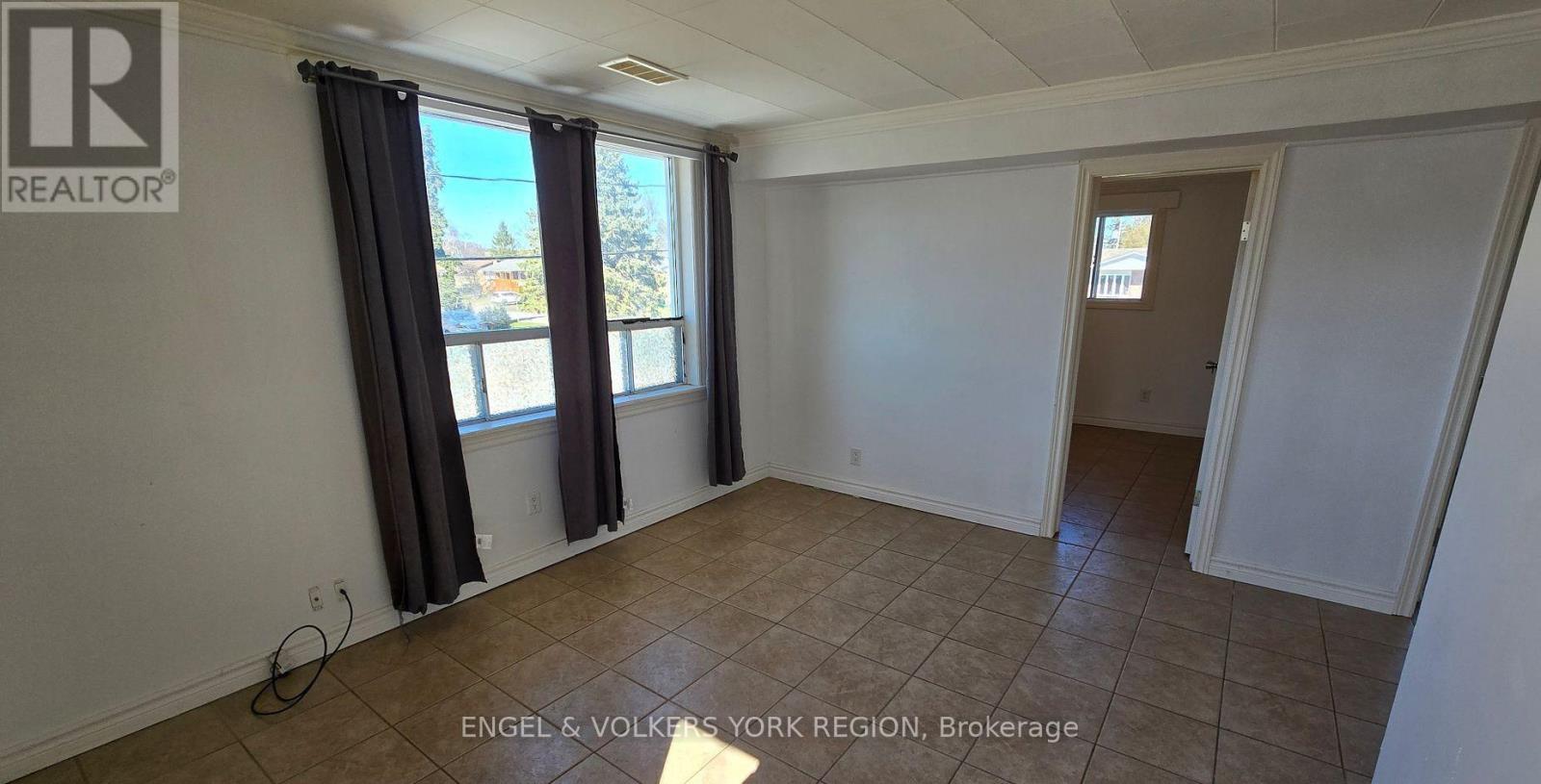 2 - 41 Essa Road S, New Tecumseth, Ontario  L9R 1N6 - Photo 3 - N12609280