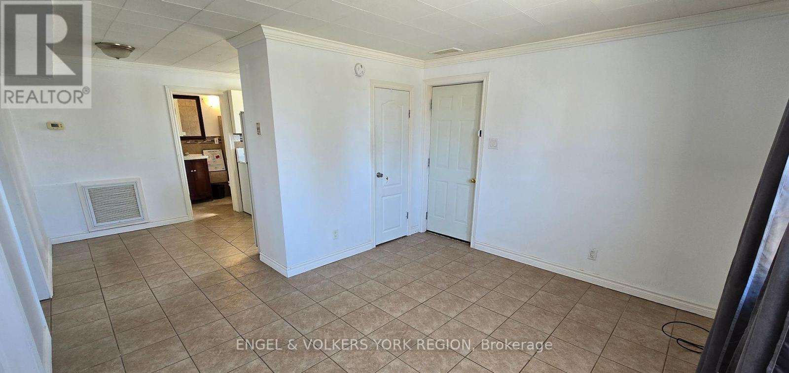 2 - 41 Essa Road S, New Tecumseth, Ontario  L9R 1N6 - Photo 5 - N12609280