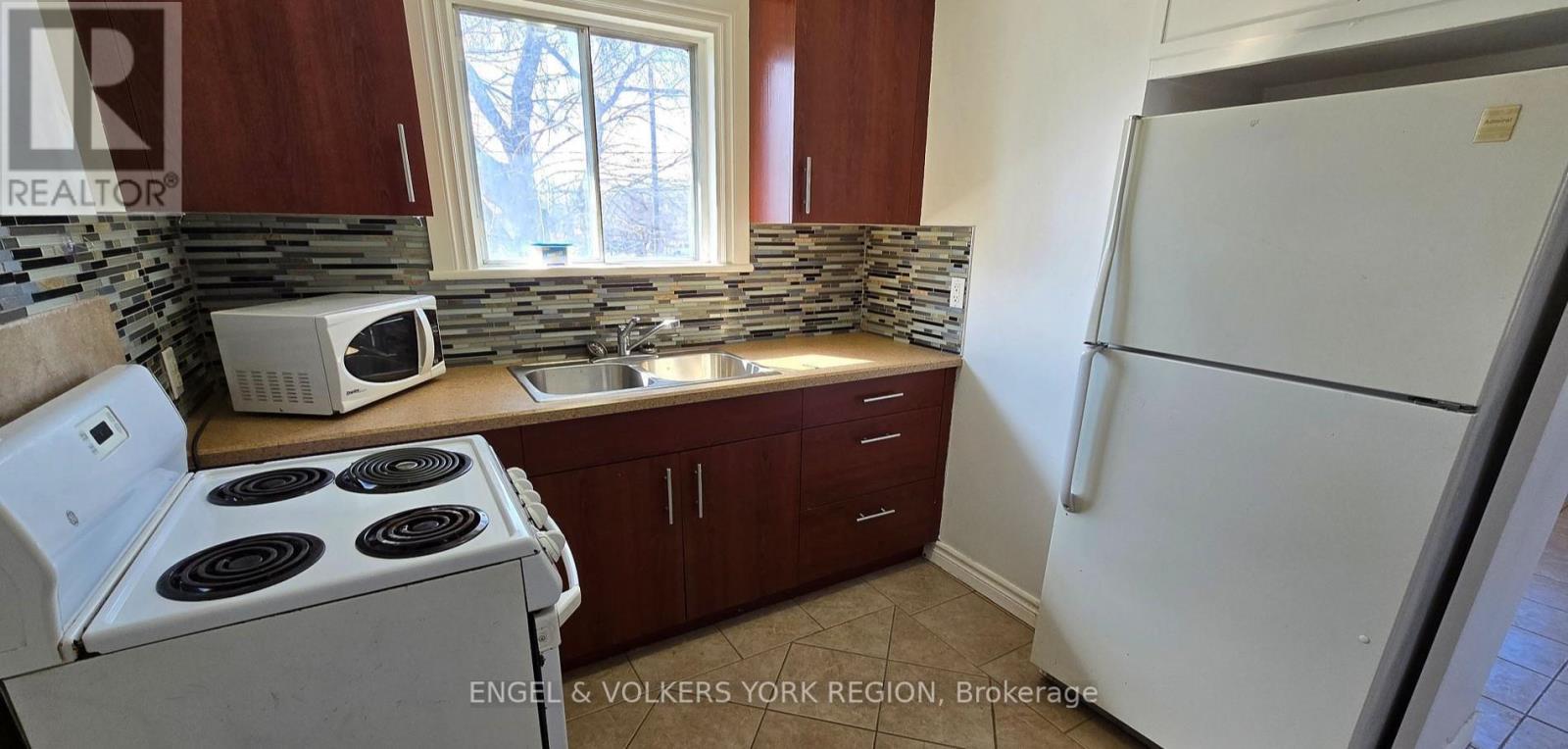 2 - 41 Essa Road S, New Tecumseth, Ontario  L9R 1N6 - Photo 9 - N12609280