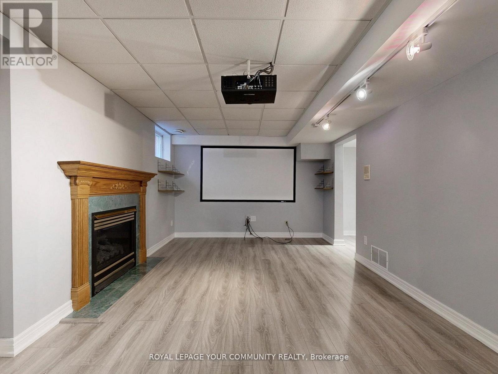 68 Regent Street, Richmond Hill (Mill Pond), Ontario  L4C 9C5 - Photo 31 - N12609328