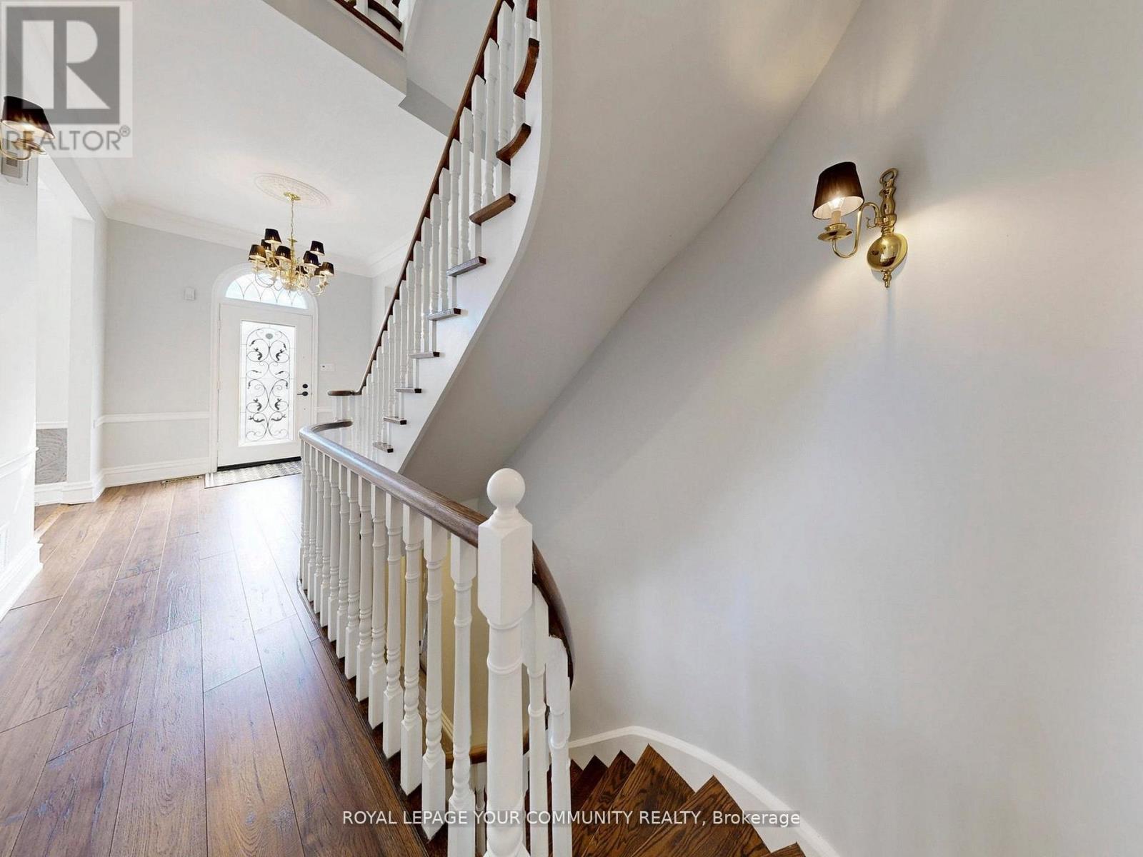 68 Regent Street, Richmond Hill (Mill Pond), Ontario  L4C 9C5 - Photo 34 - N12609328