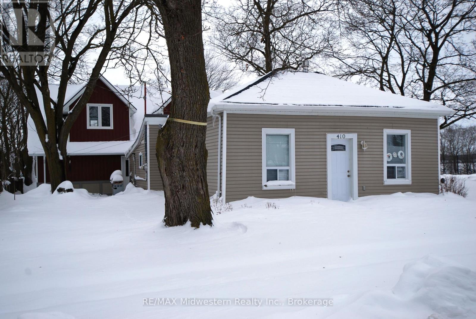 Main picture of 410 TEMPLE STREET